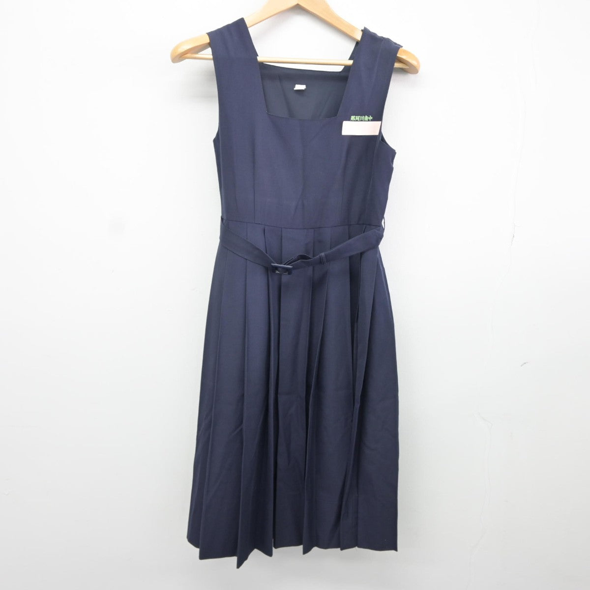 【中古】福岡県 那珂川南中学校 女子制服 2点（シャツ・ジャンパースカート）sf036490