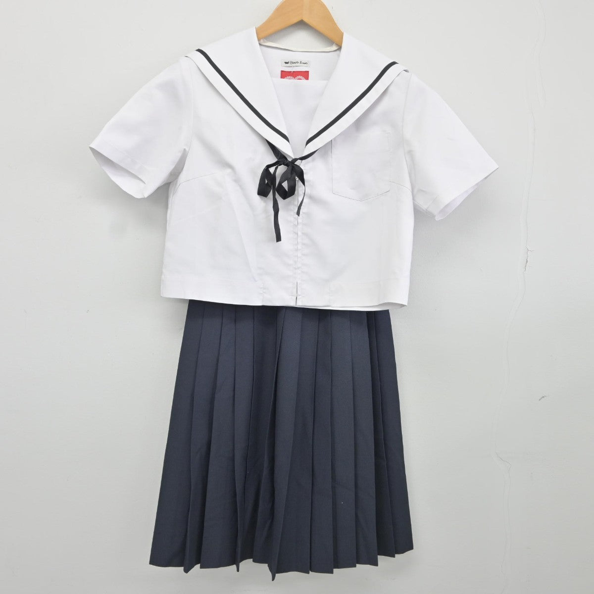 【中古】愛知県 守山東中学校 女子制服 4点（セーラー服・スカート）sf036524