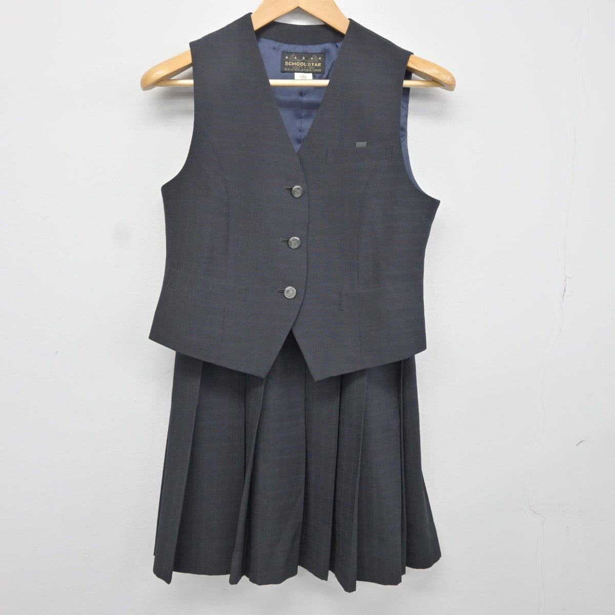 【中古】埼玉県 栄東中学・高等学校 女子制服 3点（ベスト・ニットベスト・スカート）sf036537