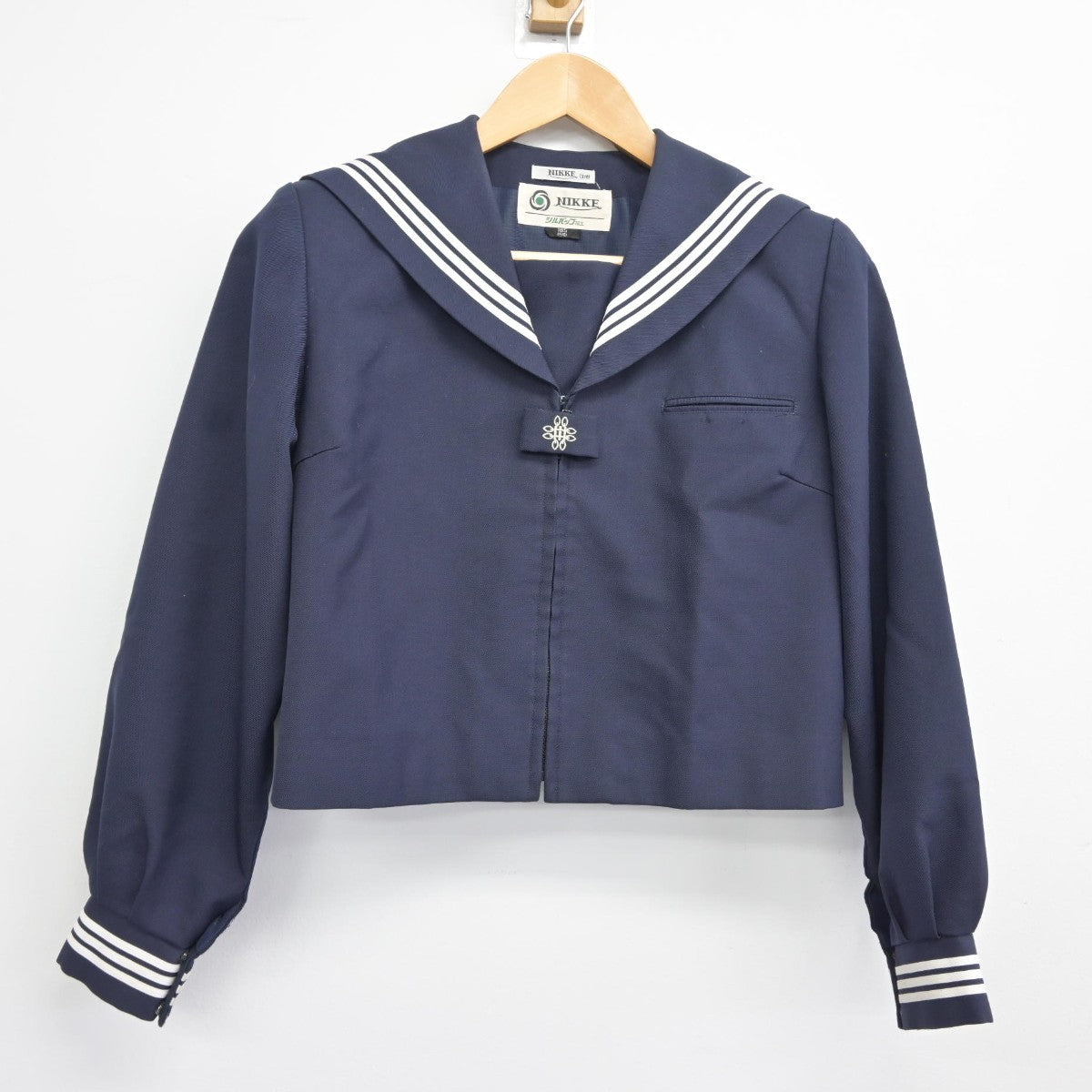 【中古】千葉県 八木が谷中学校 女子制服 2点（セーラー服・ジャンパースカート）sf036552