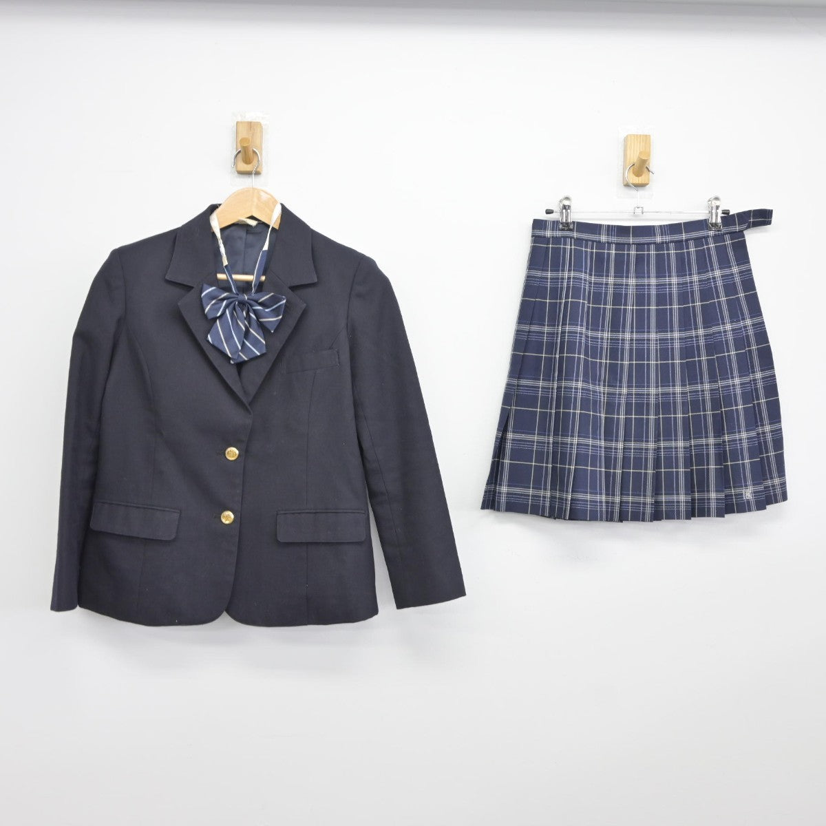 【中古】東京都 広尾高等学校 女子制服 4点（ブレザー・スカート）sf036564