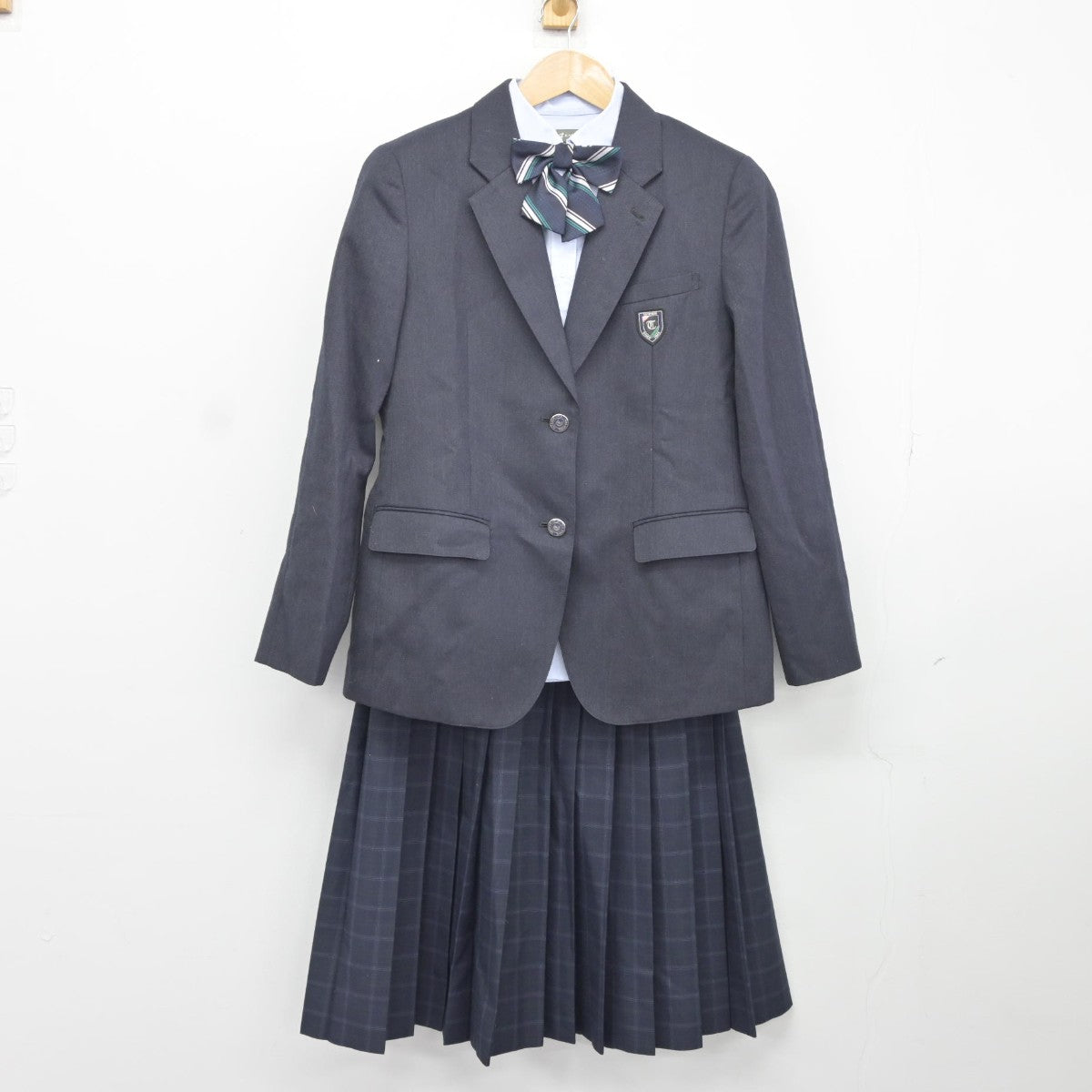 【中古】東京都 立石中学校 女子制服 4点（ブレザー・シャツ・スカート）sf036570