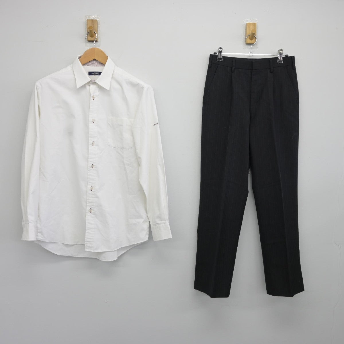 【中古】大阪府 狭山高等学校 男子制服 4点（ブレザー・シャツ・ズボン）sf036590