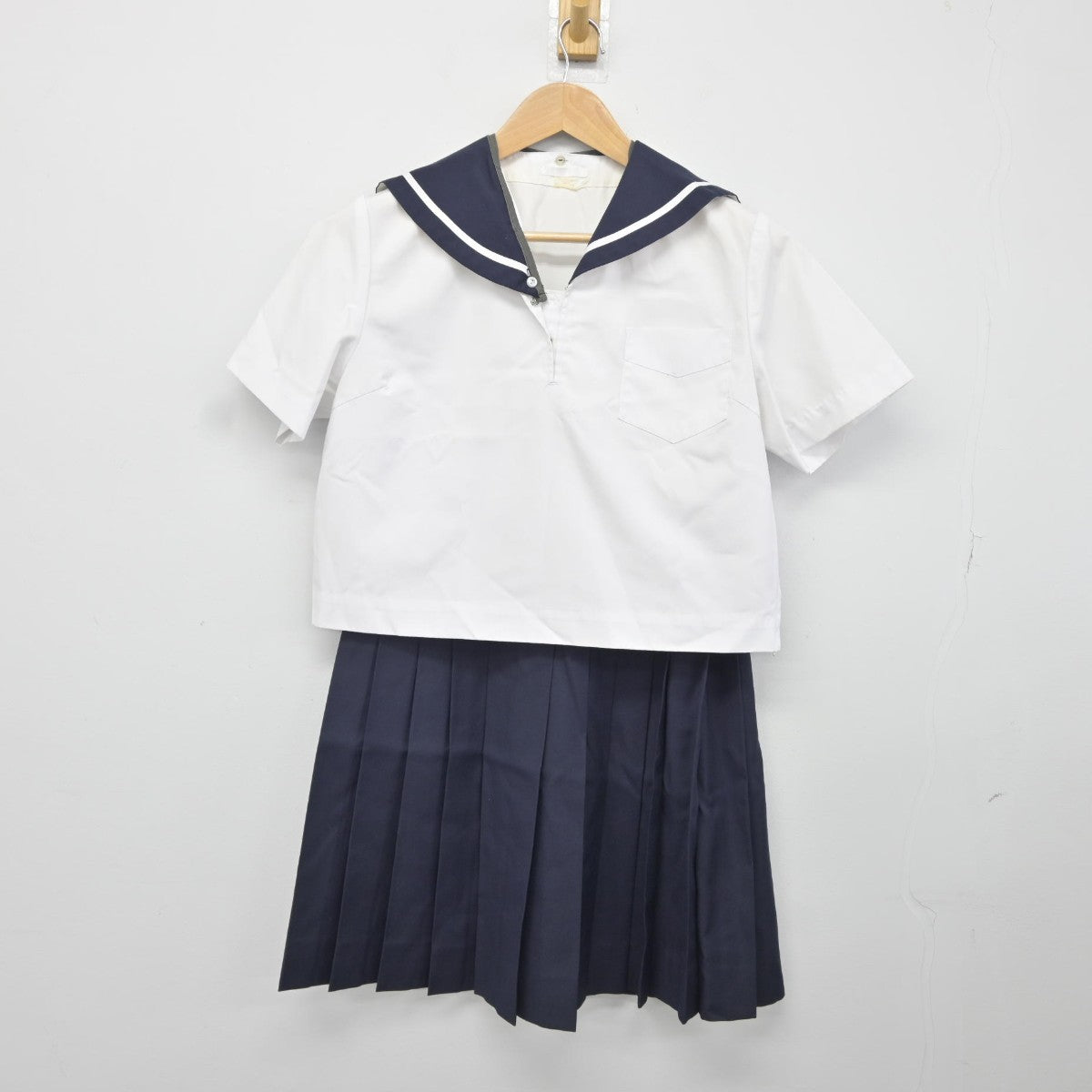 【中古】北海道 北星学園女子中学高等学校 女子制服 3点（セーラー服・セーラー服・スカート）sf036603