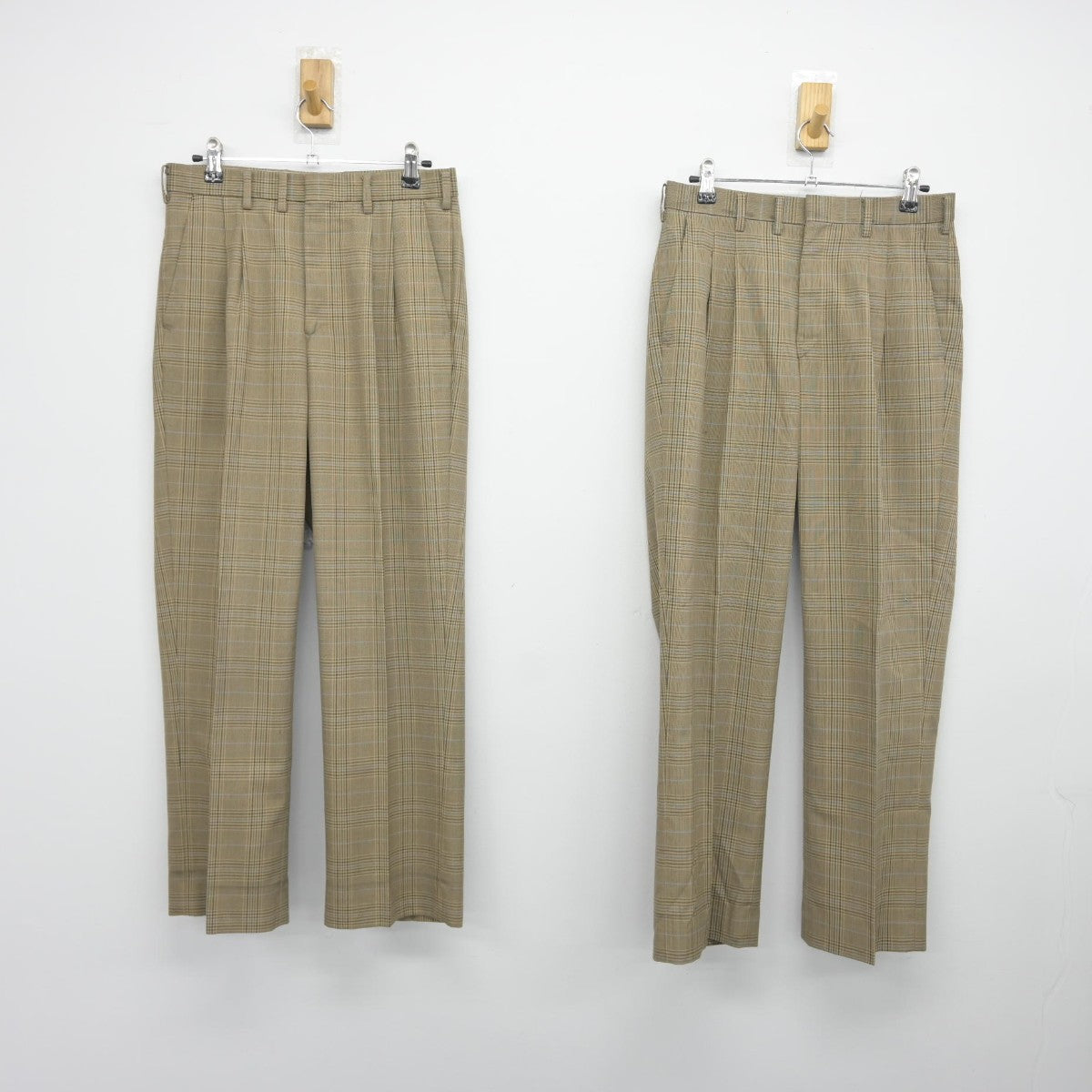 【中古】埼玉県 土呂中学校 男子制服 7点（ブレザー・シャツ・ズボン・ズボン）sf036633