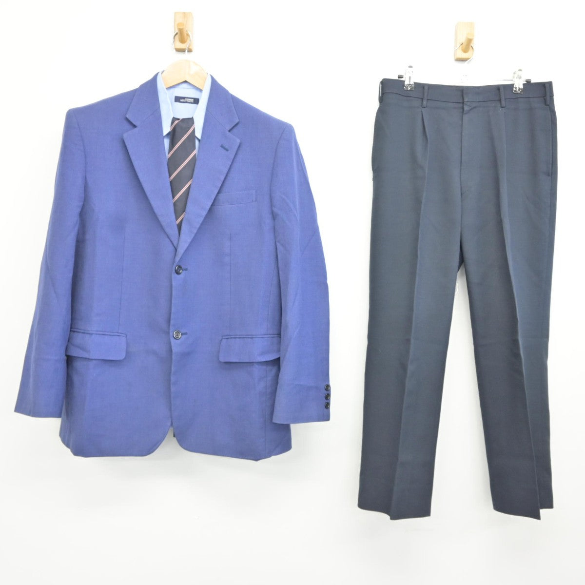 【中古】愛知県 桜丘高等学校 男子制服 4点（ブレザー・シャツ・ズボン）sf036648