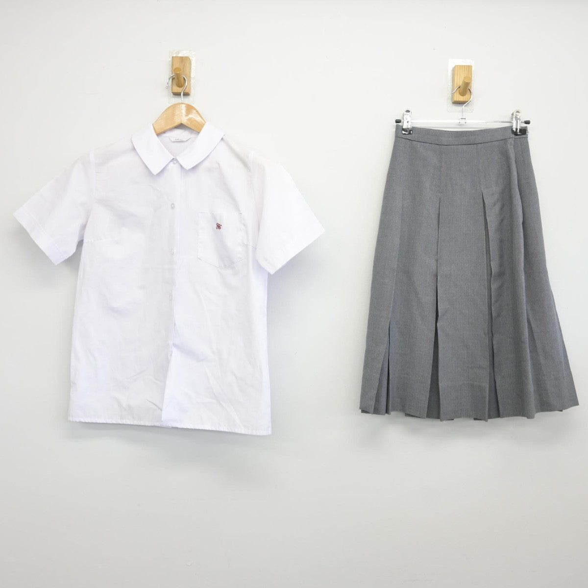 【中古】大阪府 菫中学校 女子制服 3点（シャツ・スカート）sf036654