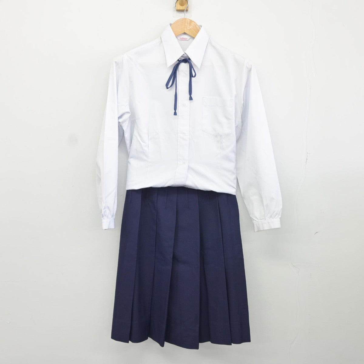 【中古】熊本県 真和高等学校 女子制服 6点（ブレザー・ベスト・シャツ・スカート）sf036680