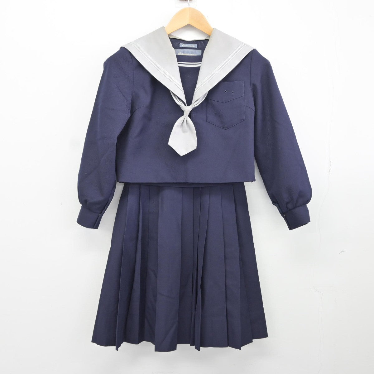 【中古】大阪府 四天王寺中学校 女子制服 4点（ニット・セーラー服・スカート）sf036695