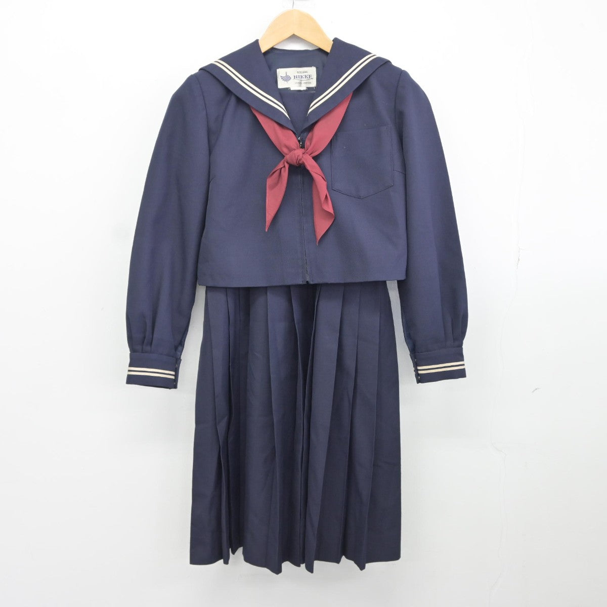 【中古】茨城県 都和中学校 女子制服 3点（セーラー服・ジャンパースカート）sf036706