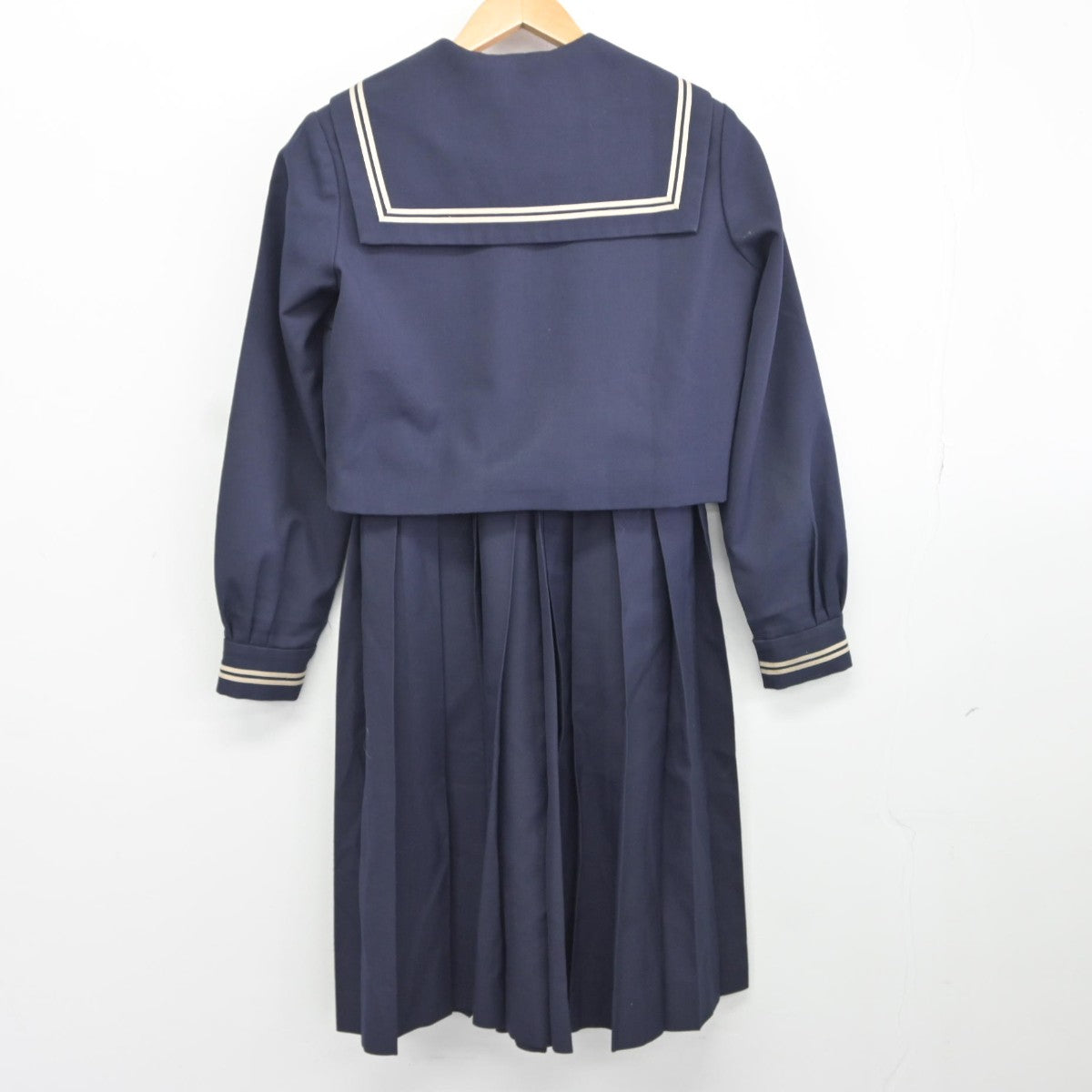 【中古】茨城県 都和中学校 女子制服 3点（セーラー服・ジャンパースカート）sf036706