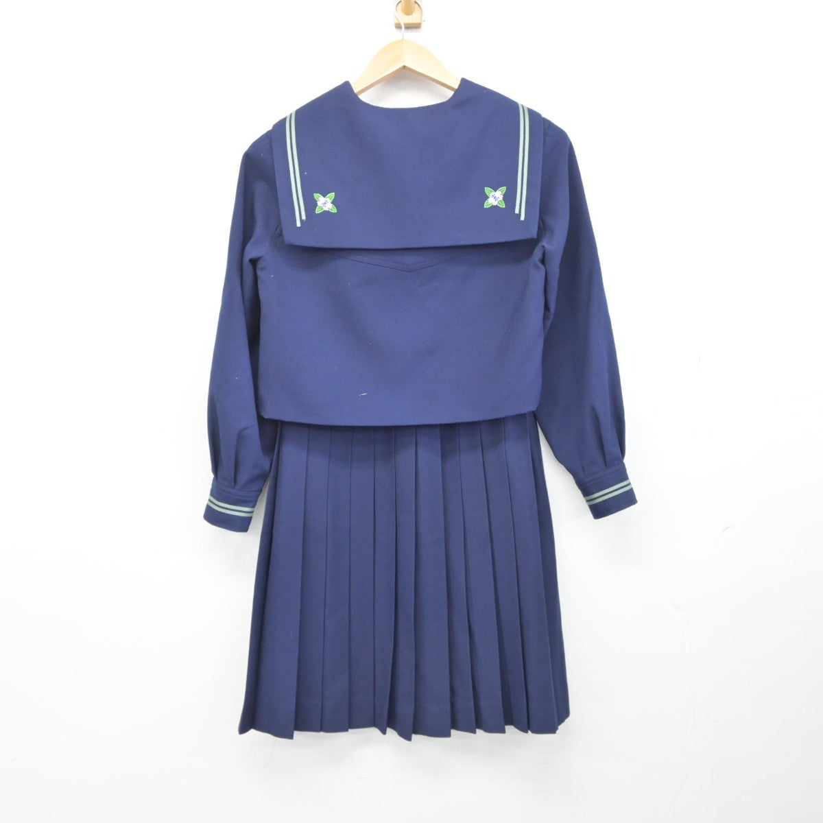 【中古】山形県 日本大学山形高等学校 女子制服 4点（セーラー服・スカート）sf036718