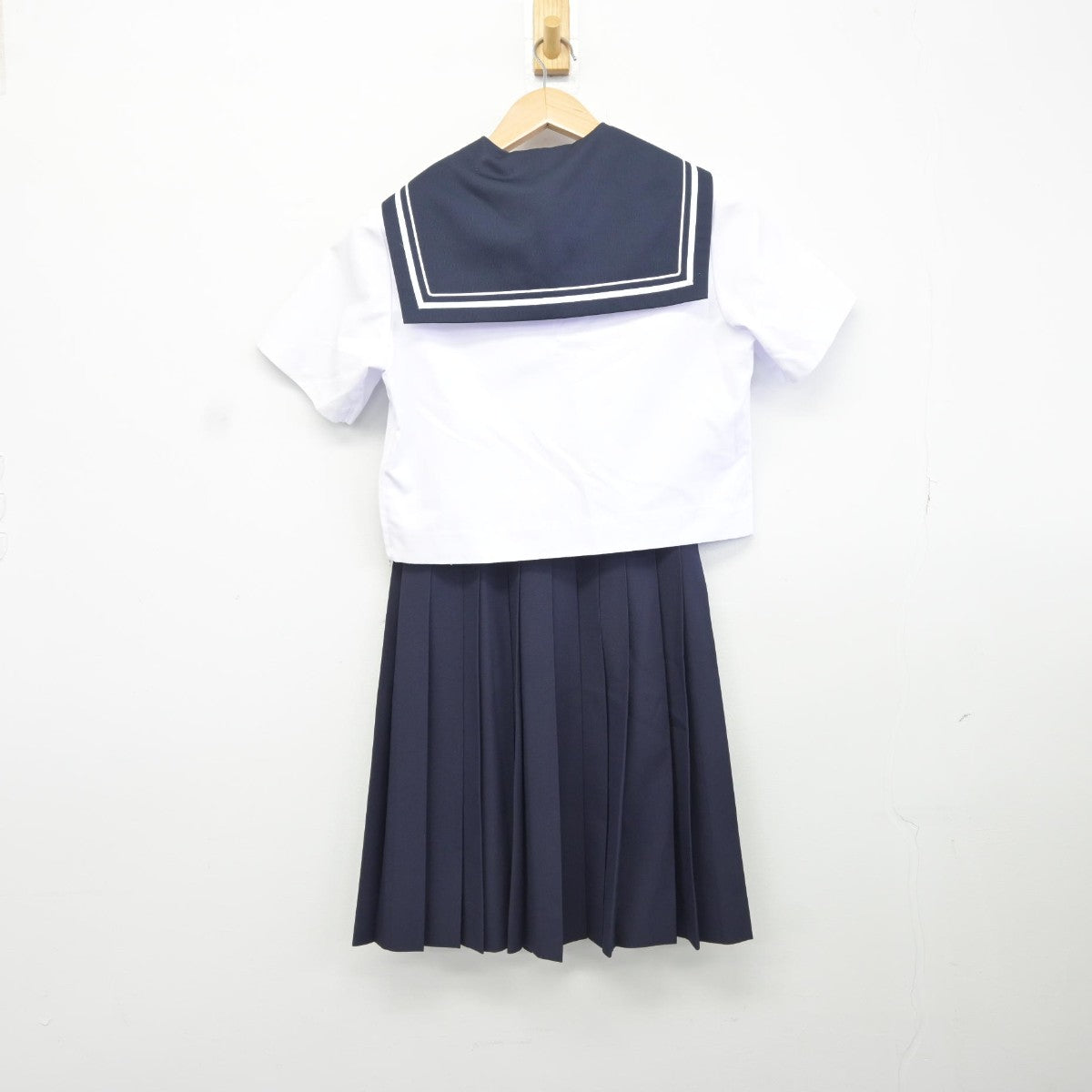 【中古】山形県 山形市立十中学校 女子制服 5点（セーラー服・セーラー服・スカート）sf036722