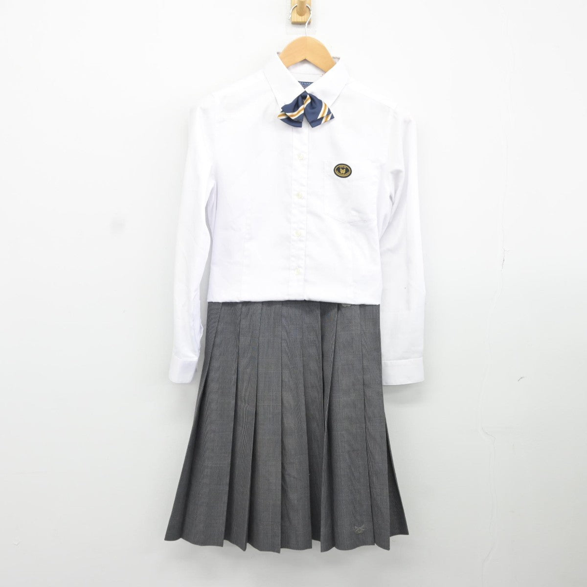 【中古】京都府 北稜高等学校 女子制服 4点（シャツ・スカート・スカート）sf036754