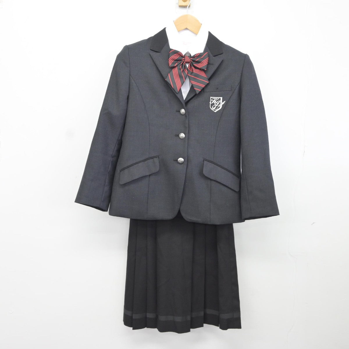 【中古】福岡県 九州国際大学付属高等学校 女子制服 5点（ブレザー・シャツ・スカート）sf036796