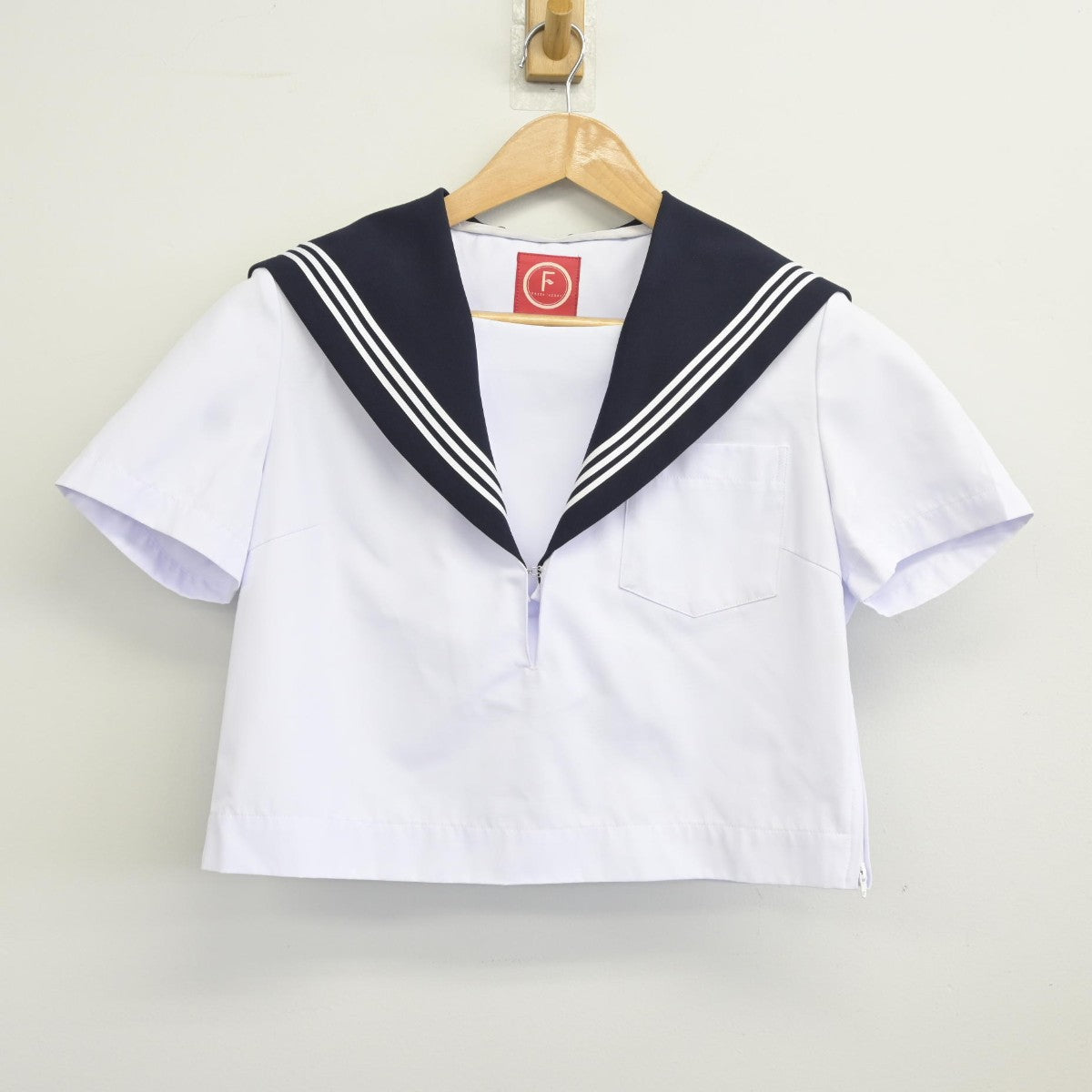 【中古】愛知県 応時中学校 女子制服 2点（セーラー服・スカート）sf036818