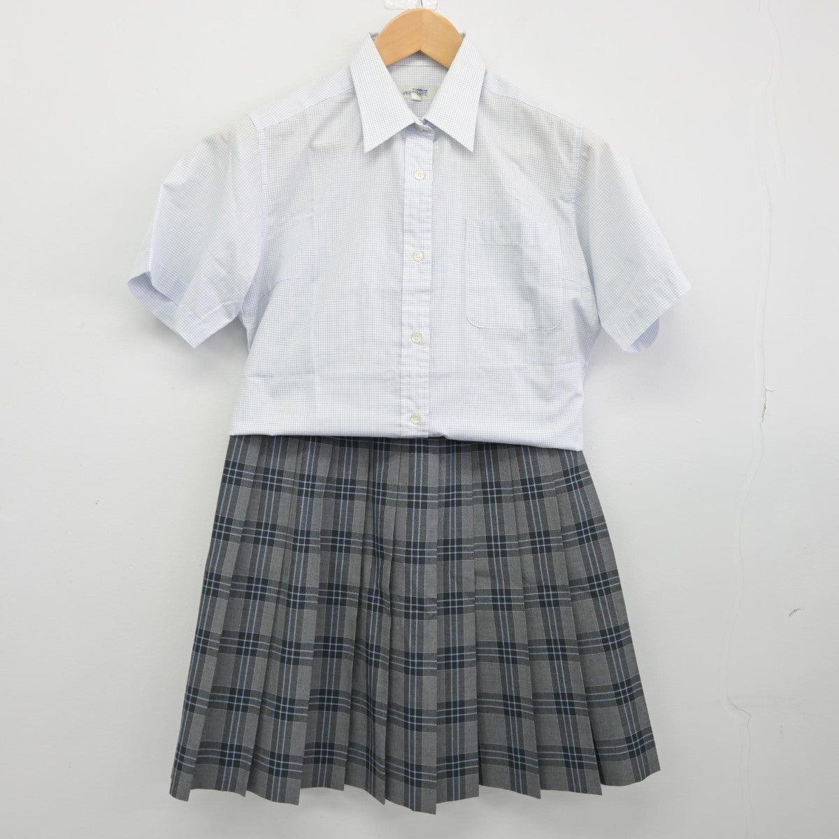 【中古】宮城県 多賀城高等学校 女子制服 2点（シャツ・スカート）sf036867