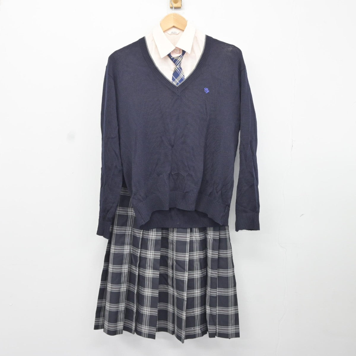 【中古】千葉県 中央学院高等学校 女子制服 5点（ブレザー・ニット・シャツ・スカート）sf036885