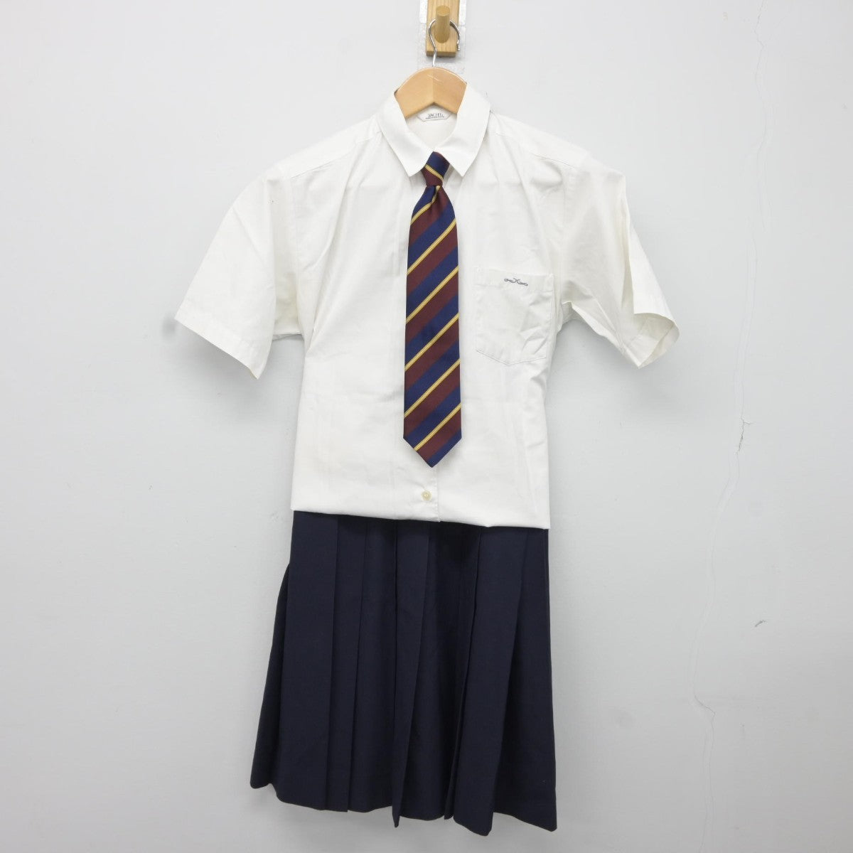 【中古】福井県 若狭高等学校 女子制服 3点（シャツ・スカート）sf036918