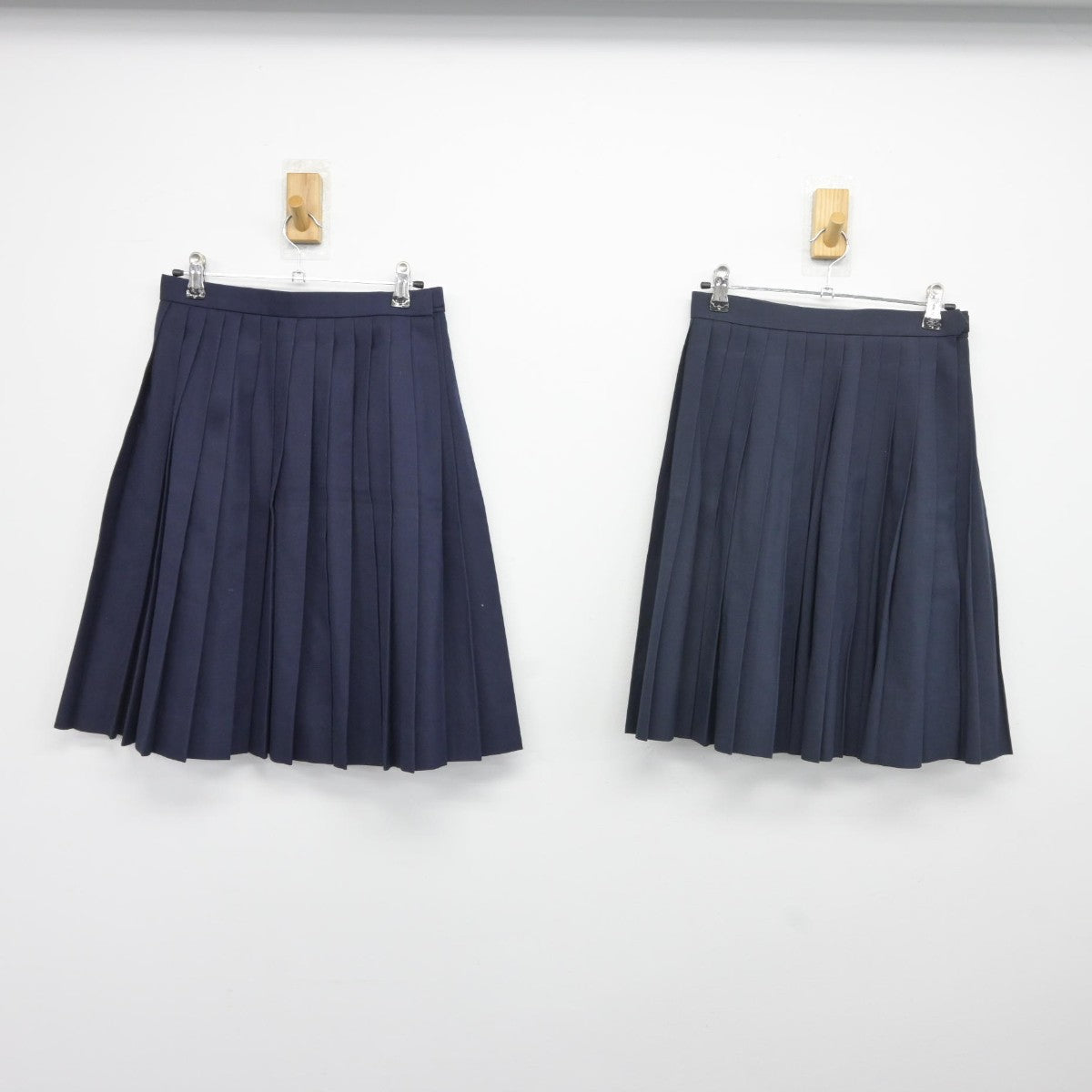 【中古】和歌山県 湯浅中学校 女子制服 2点（スカート・スカート）sf036928