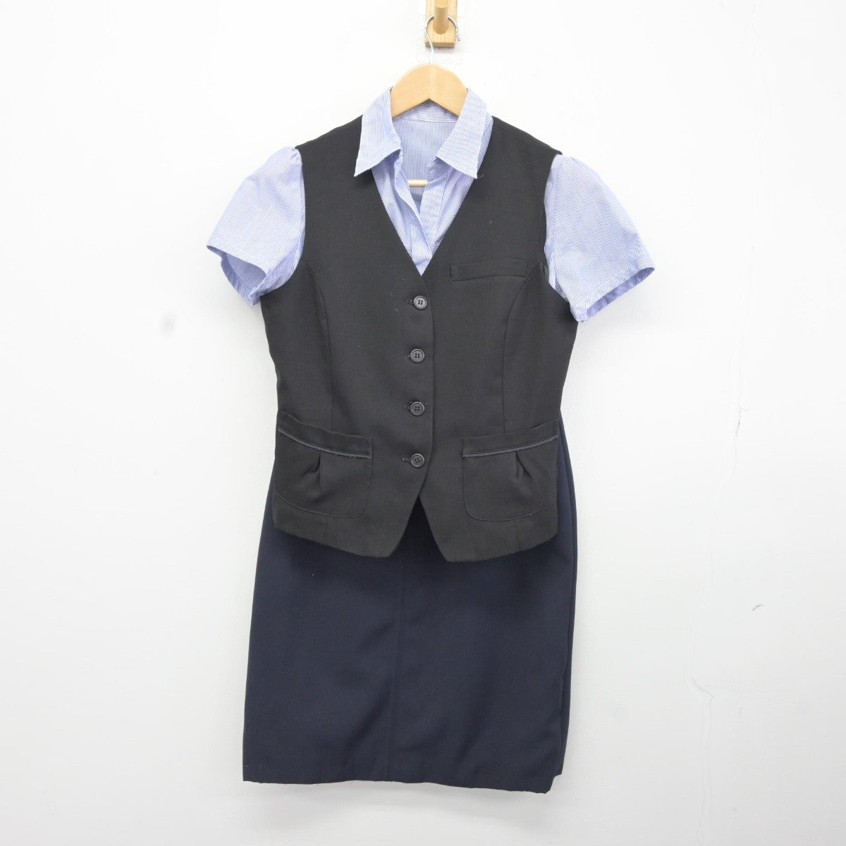 【中古】 事務服 女子制服 3点（ベスト・シャツ・スカート）sf036967