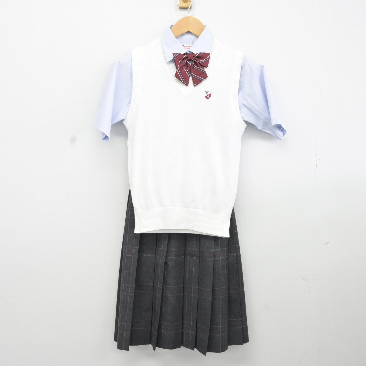 【中古】東京都 京華女子高等学校 女子制服 4点（シャツ・ニットベスト・スカート）sf037018