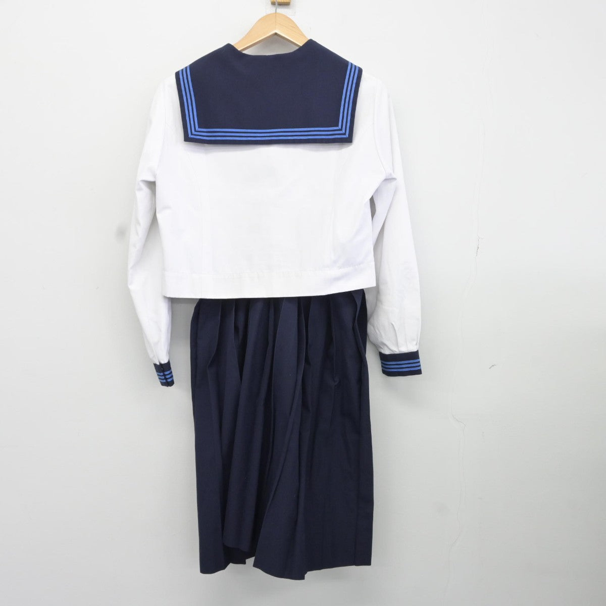 【中古】熊本県 東稜高等学校 女子制服 3点（セーラー服・スカート）sf037027