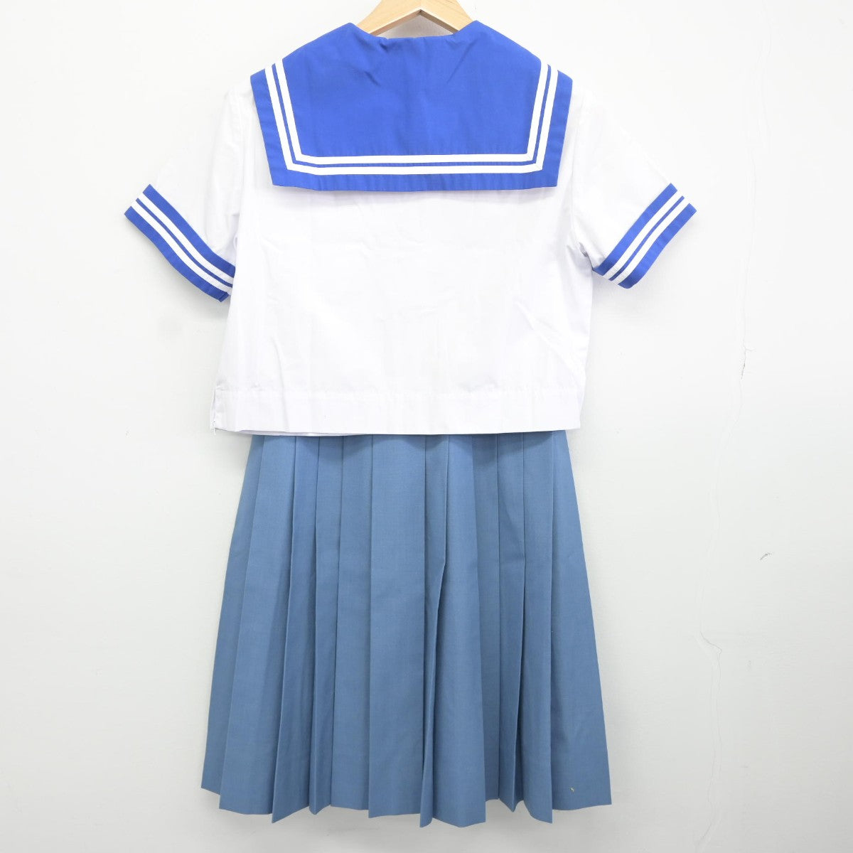 【中古】熊本県 託麻中学校 女子制服 3点（セーラー服・スカート）sf037041