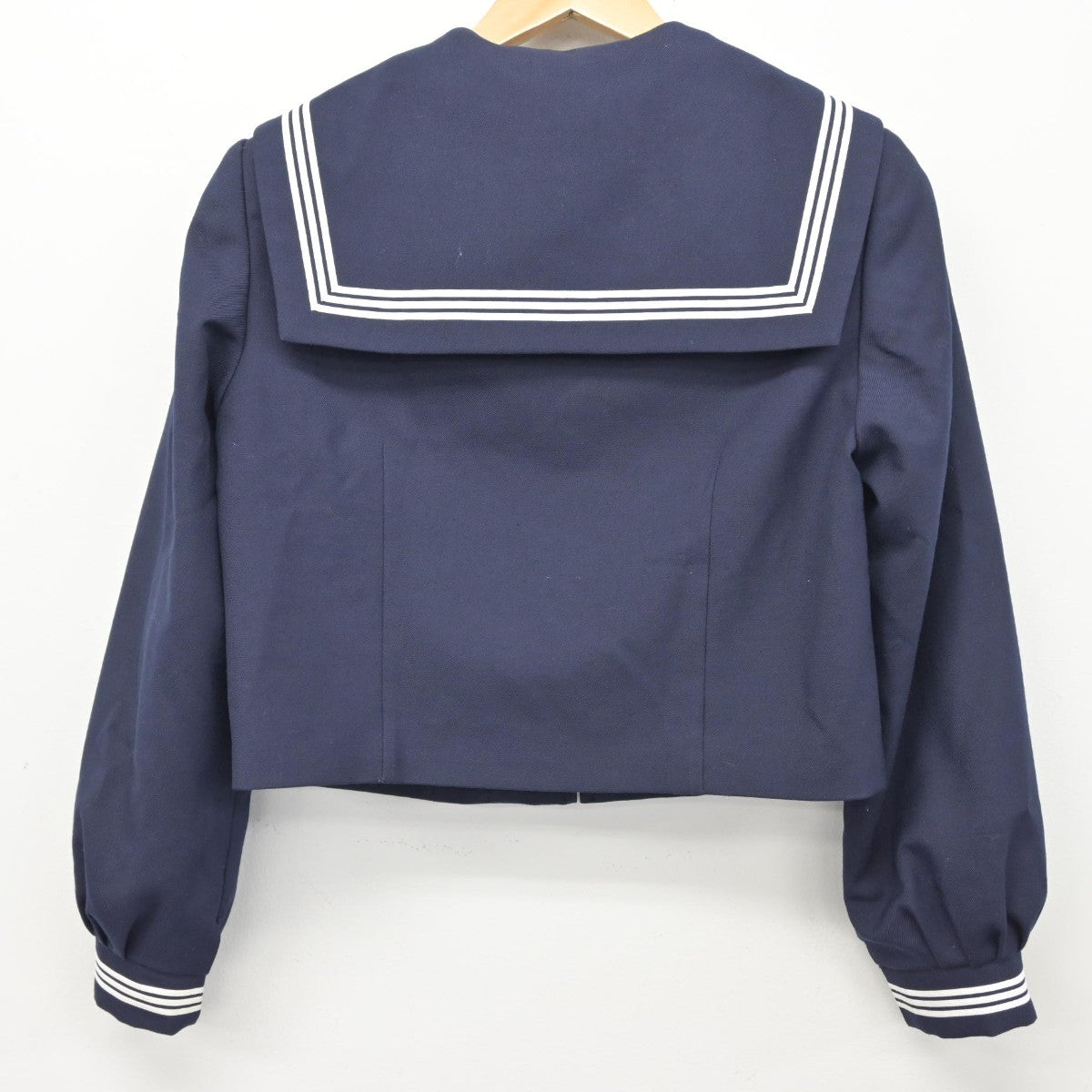 【中古】埼玉県 仲町中学校 女子制服 3点（セーラー服・スカート）sf037074