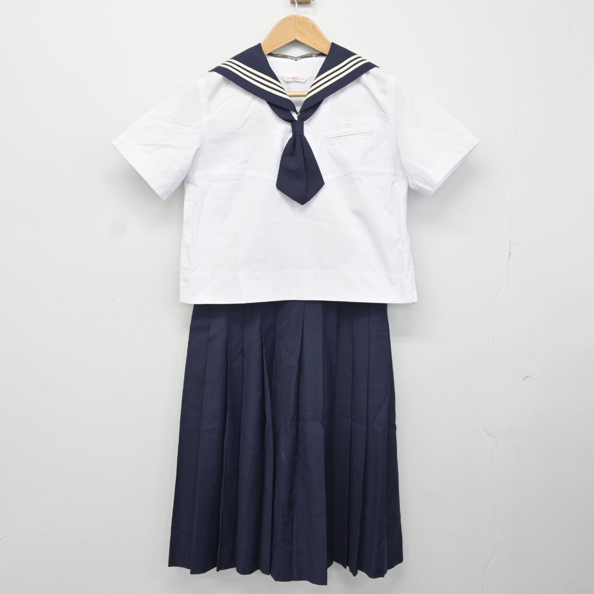 【中古】東京都 十文字中学高等学校 女子制服 4点（セーラー服・シャツ・スカート）sf037127