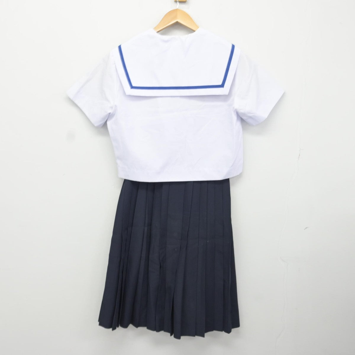 【中古】愛知県 刈谷南中学校 女子制服 2点（セーラー服・スカート）sf037153