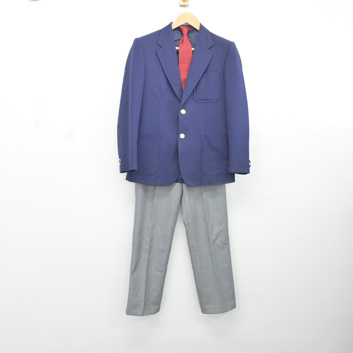 【中古】神奈川県 横浜市立市ケ尾中学校 男子制服 3点（ブレザー・ズボン）sf037231