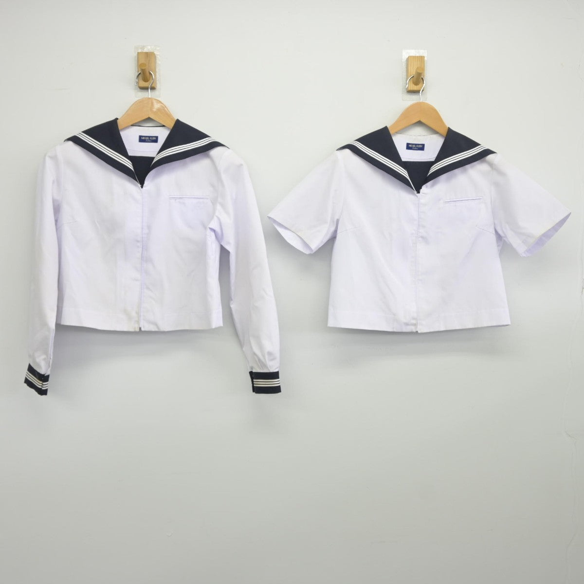 【中古】青森県 下田中学校 女子制服 2点（セーラー服）sf037244