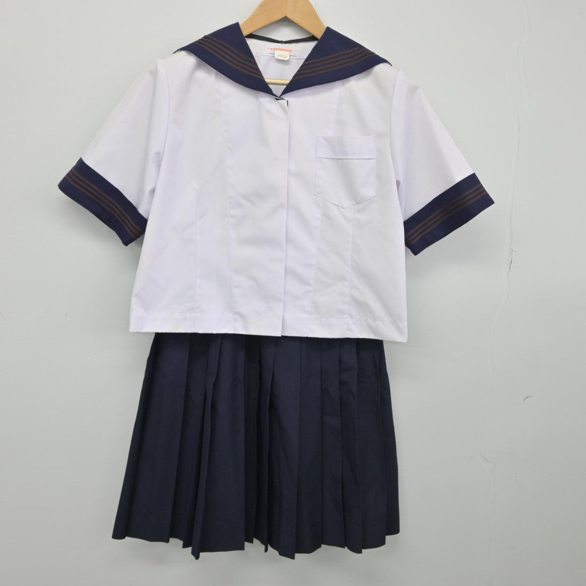 【中古】茨城県 神栖第一中学校 女子制服 3点（セーラー服・スカート）sf037265