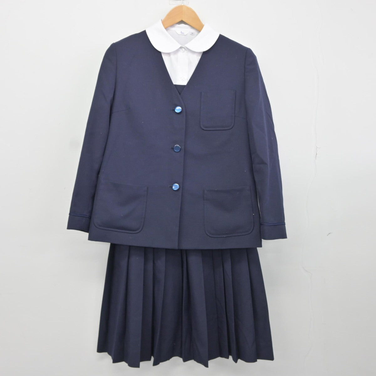 【中古】埼玉県 蕨市立第一中学校 女子制服 4点（ブレザー・シャツ・ベスト・スカート）sf037293