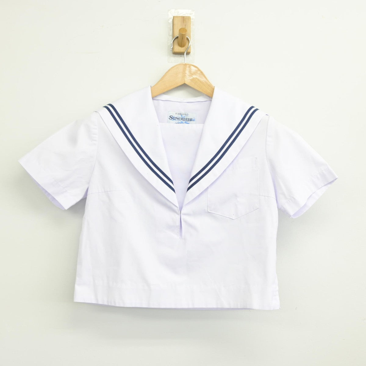 【中古】愛知県 吉田方中学校 女子制服 2点（セーラー服・スカート）sf037347