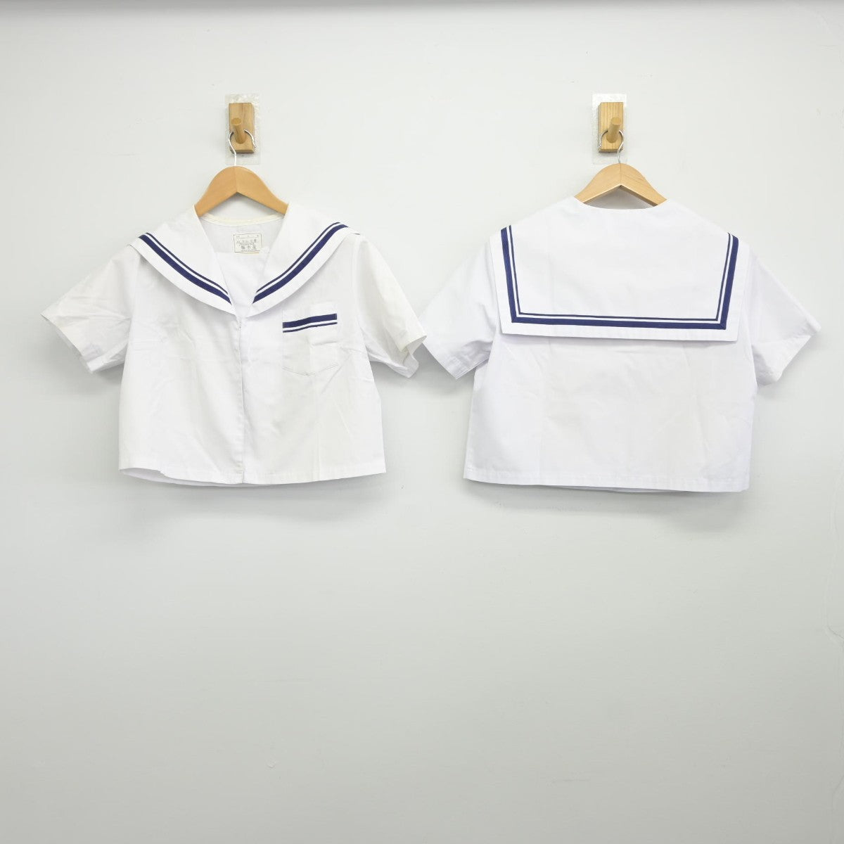 【中古】静岡県 掛川西中学校 女子制服 2点（セーラー服・セーラー服）sf037368