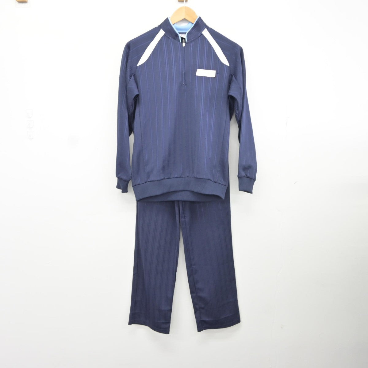 【中古】福岡県 箱崎清松中学校 女子制服 2点（部活ユニフォーム 下・ジャージ 下）sf037386