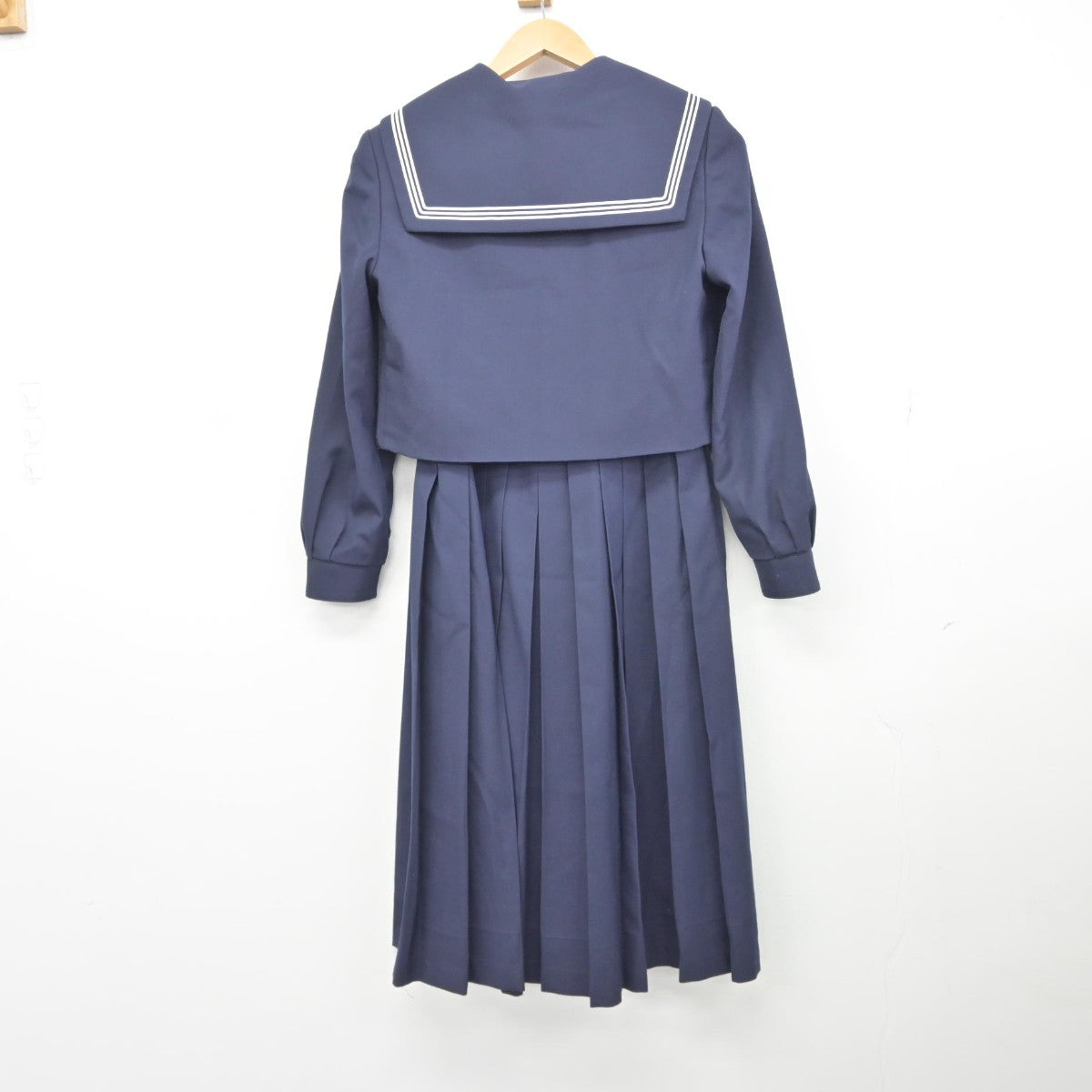 【中古】福岡県 長丘中学校/旧制服 女子制服 4点（セーラー服・ニット・ジャンパースカート）sf037390