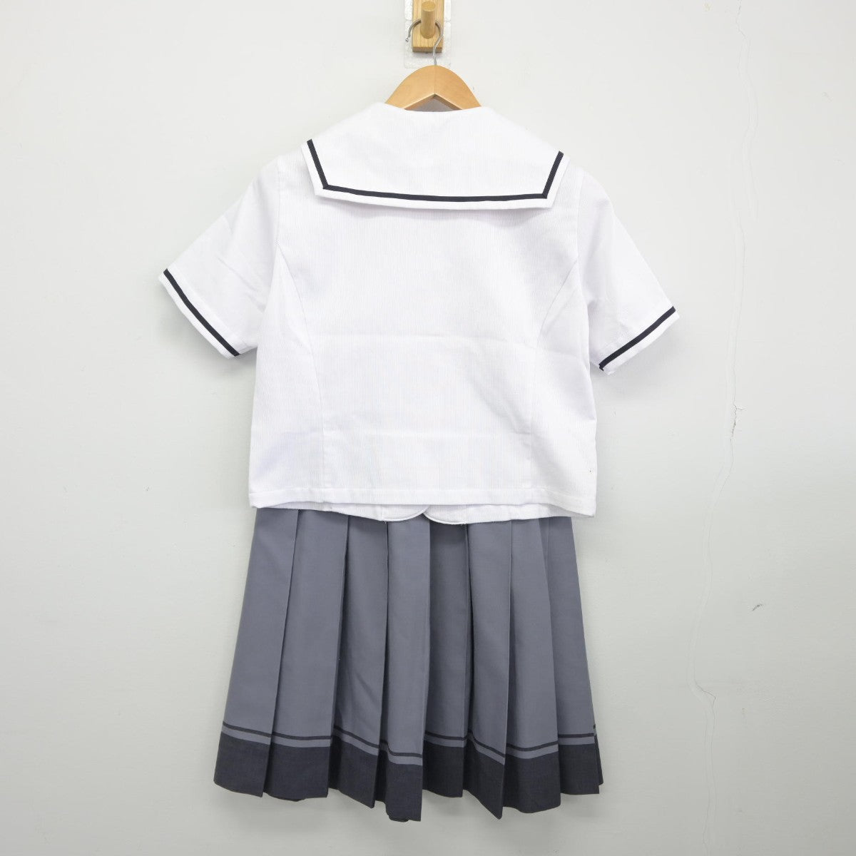 【中古】兵庫県 神戸野田高等学校 女子制服 3点（セーラー服・スカート）sf037420