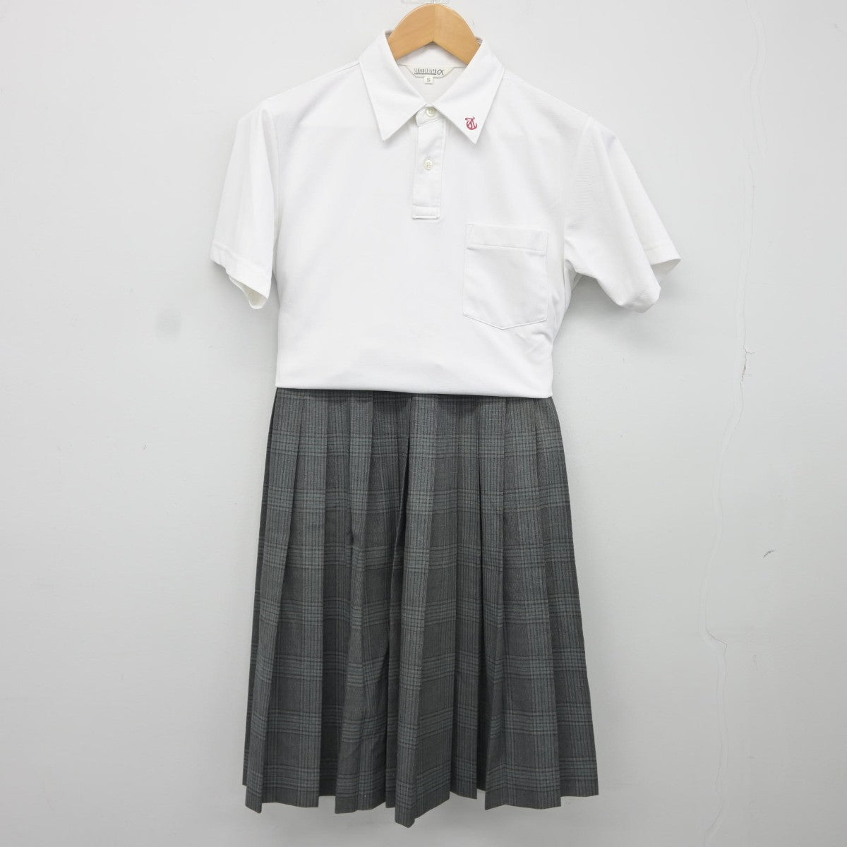 【中古】兵庫県 宝塚中学校 女子制服 3点（シャツ・スカート）sf037432