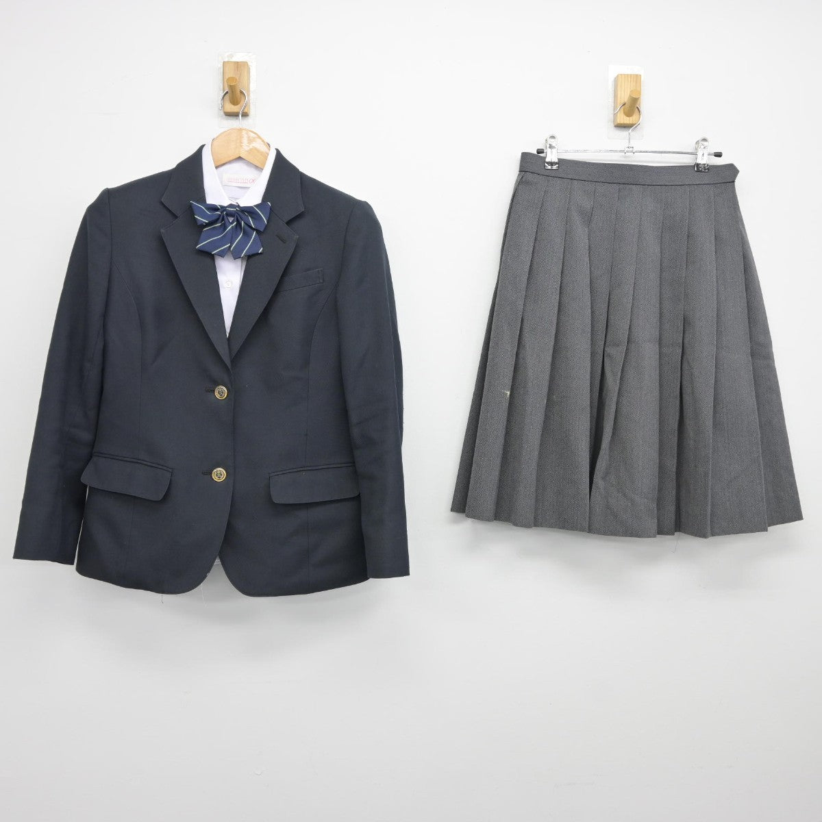 【中古】東京都 片倉高等学校 女子制服 4点（ブレザー・シャツ・スカート）sf037448