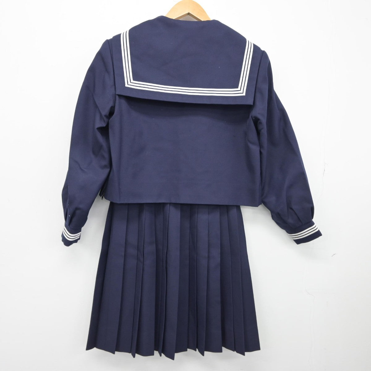 【中古】兵庫県 安室中学校 女子制服 3点（セーラー服・ニット・スカート）sf037460