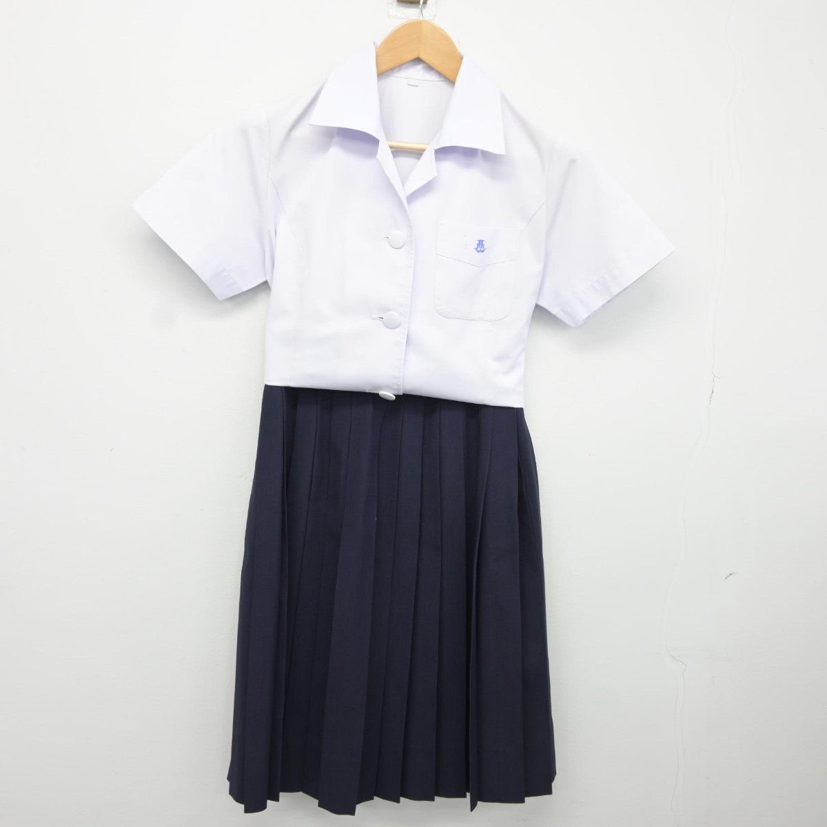 【中古】兵庫県 姫路西高等学校 女子制服 2点（シャツ・スカート）sf037463