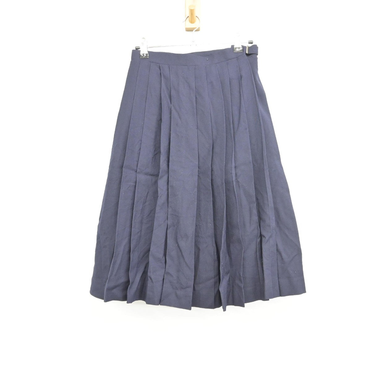 【中古】茨城県 常陸太田市立瑞竜中学校 女子制服 2点（セーラー服・スカート）sf037502