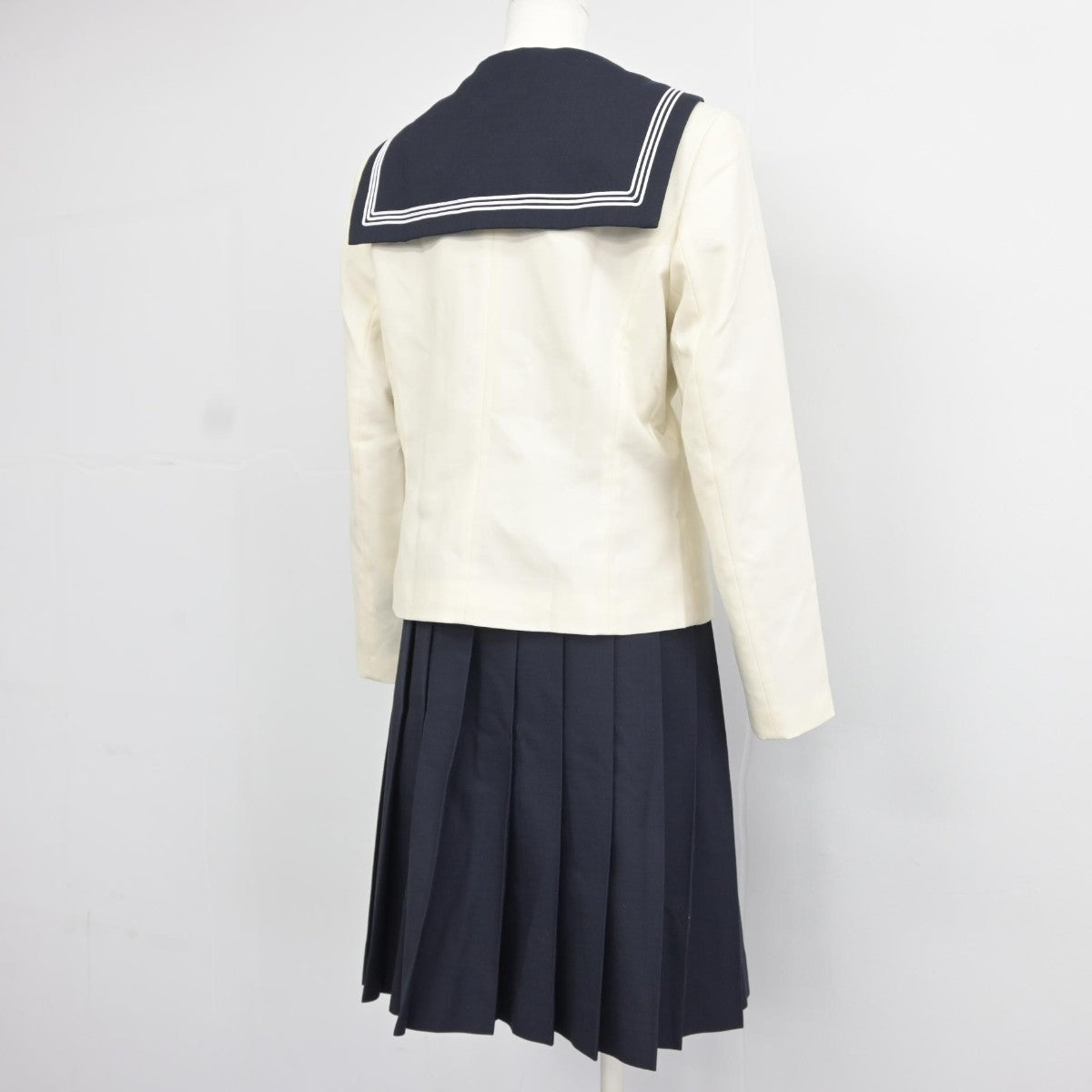 【中古】福井県 北陸高等学校 女子制服 4点（ブレザー・セーラー服・スカート）sf037532