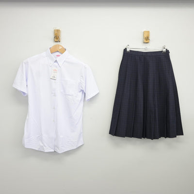 【中古】福岡県 福岡市内中学新標準服 女子制服 2点（シャツ・スカート）sf037558