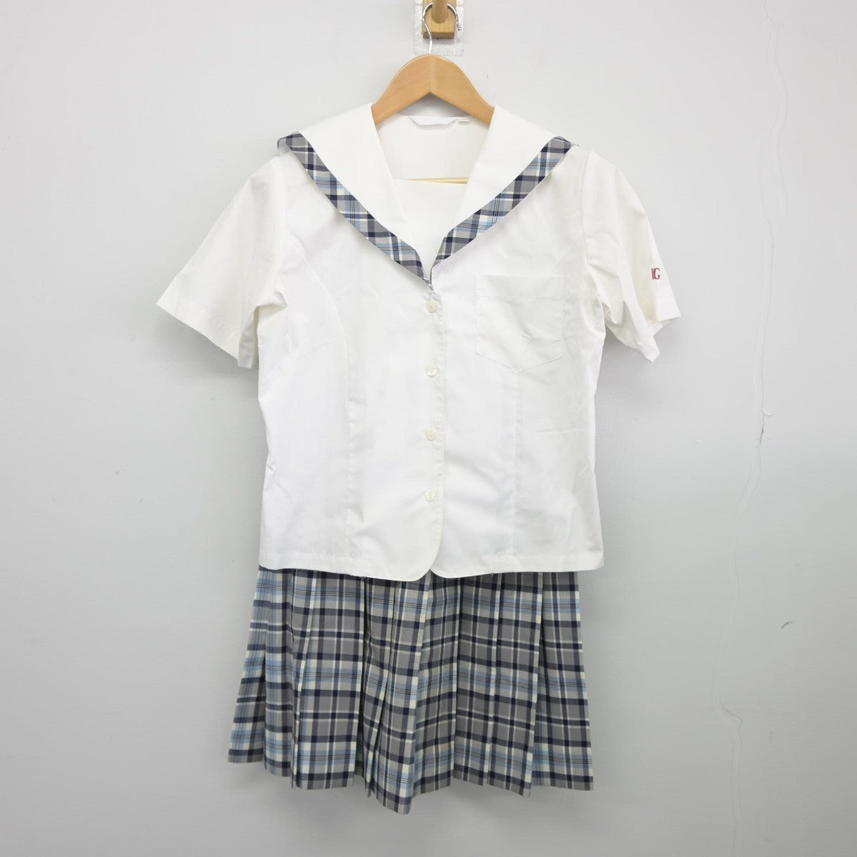 【中古】千葉県 わせがく高等学校 女子制服 2点（セーラー服・スカート）sf037564