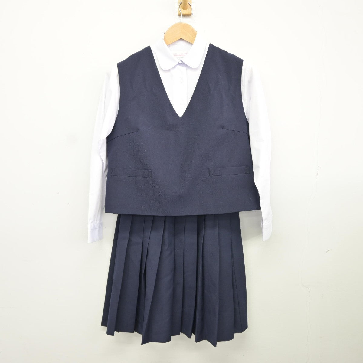 【中古】長崎県 佐世保市立清水中学校 女子制服 4点（ブレザー・ベスト・シャツ・スカート）sf037574