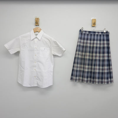 【中古】東京都 工学院大学附属高等学校 女子制服 2点（シャツ・スカート）sf037596